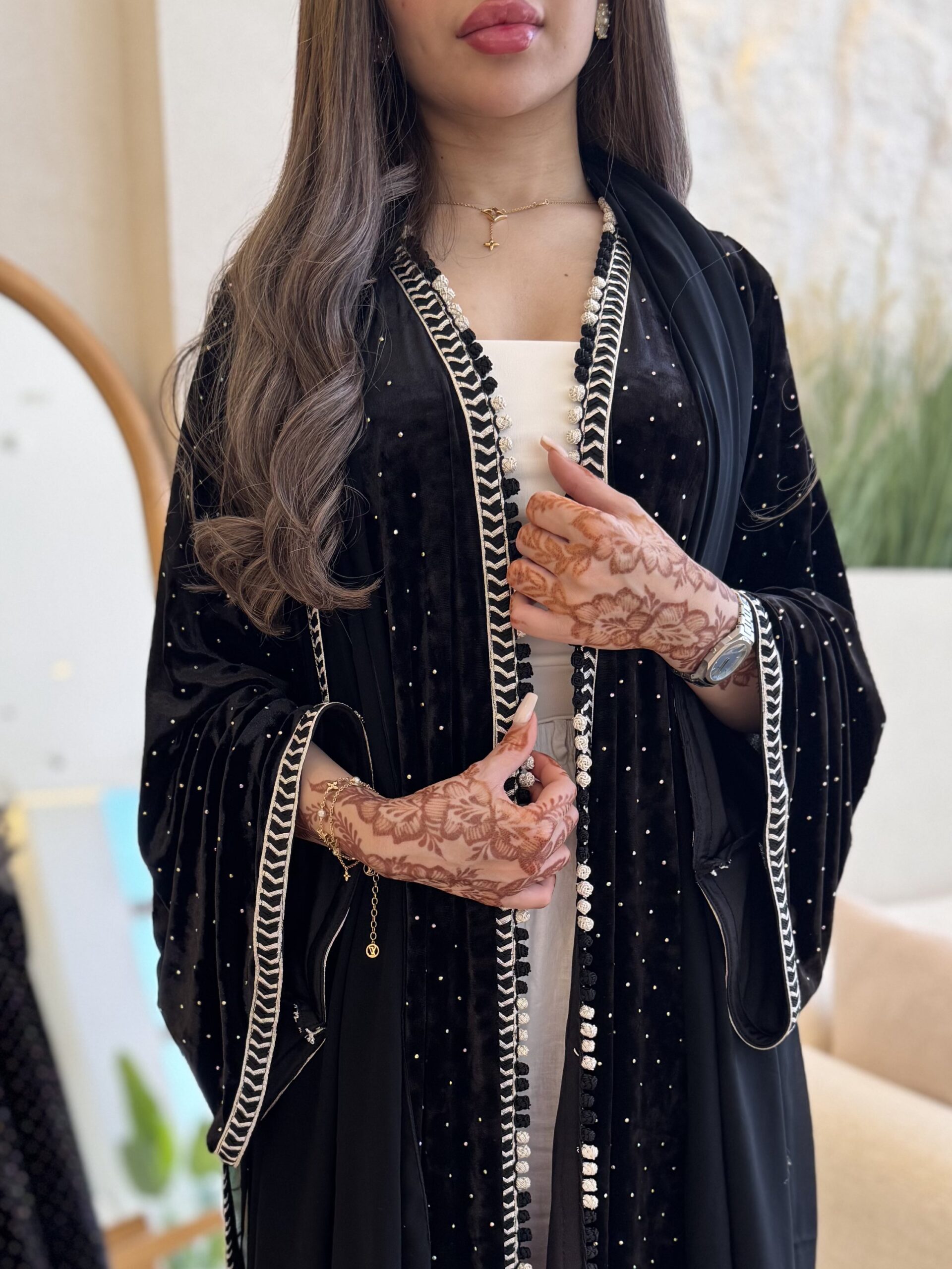 A116 Velvet Abaya - Image 5